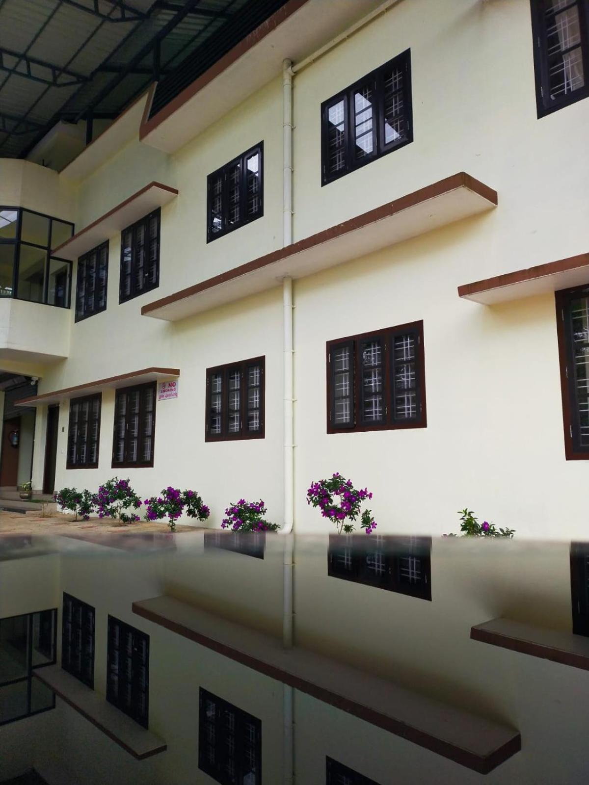 New Mount Residency Apartment Sultan Bathery Exterior photo
